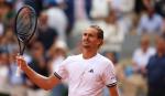 Zverev avanza a cuartos de final de Roland Garros en busca de su primer Grand Slam