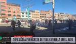 Una reportera fue agredida e interrumpió su transmisión en un punto de bloqueo de El Alto