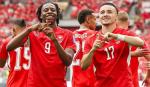 Suiza derrumba al anfitrión Canadá y acaba líder del Grupo B