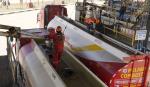 Ordenan investigar cobros irregulares en la distribución de combustibles, el caso salpica a YPFB 
