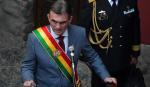 Paz en su mala hora: aprehenden a su asesor por el caso Beller, censuran a un ministro y denuncian corrupción en su entorno familiar