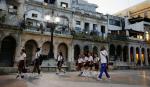 Cuba inicia el año escolar entre apagones, falta de maestros y escasez de uniformes 