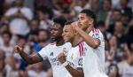 El Real Madrid golea a un errático Rayo Vallecano