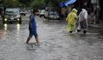 Lluvias y fuertes vientos dejan estudiantes heridos y calles inundadas en Santa Cruz 