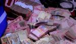 Policía incauta fajos de billetes en una ambulancia que salió del condominio de Mariaca