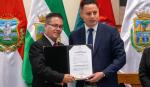 José Armando Urioste jura como fiscal general del Estado interino
