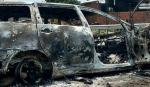 Vecinos capturan a dos presuntos ladrones y queman su vehículo en Yapacaní